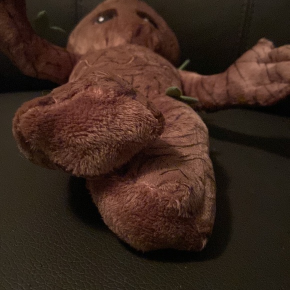 **Rare** Adorable young Groot from Marvel Guardians of the Galaxy - Picture 12 of 16